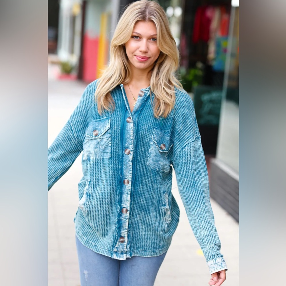 Zenana Acid wash blue cotton waffle cozy shacket size M great condition